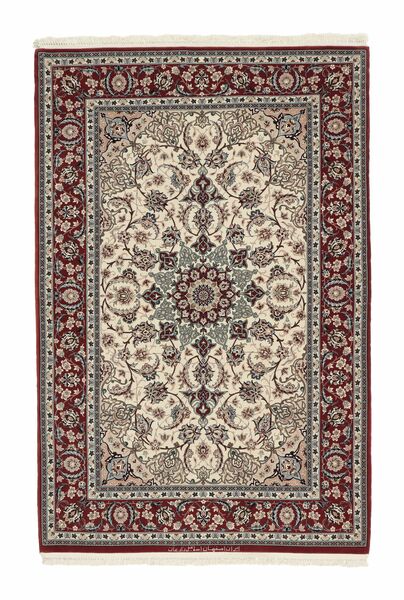  112X170 Medallion Small Isfahan Silk Warp Rug Wool