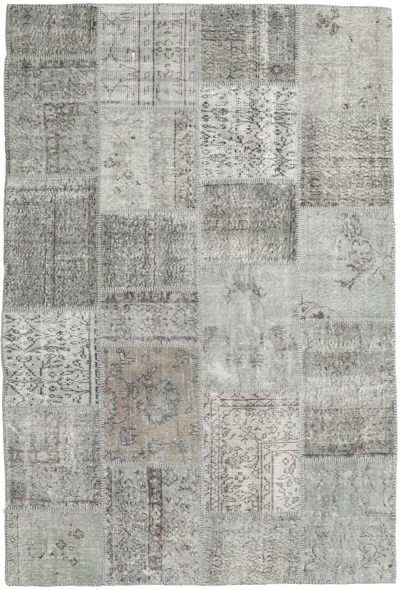 
    Patchwork - Grey - 157 x 233 cm
  