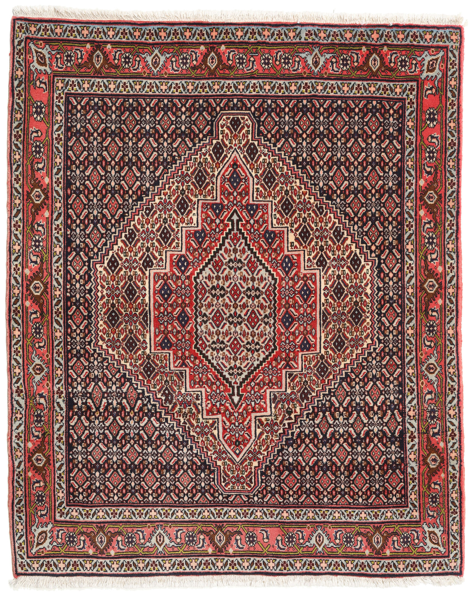 
    Senneh - Red - 124 x 153 cm
  