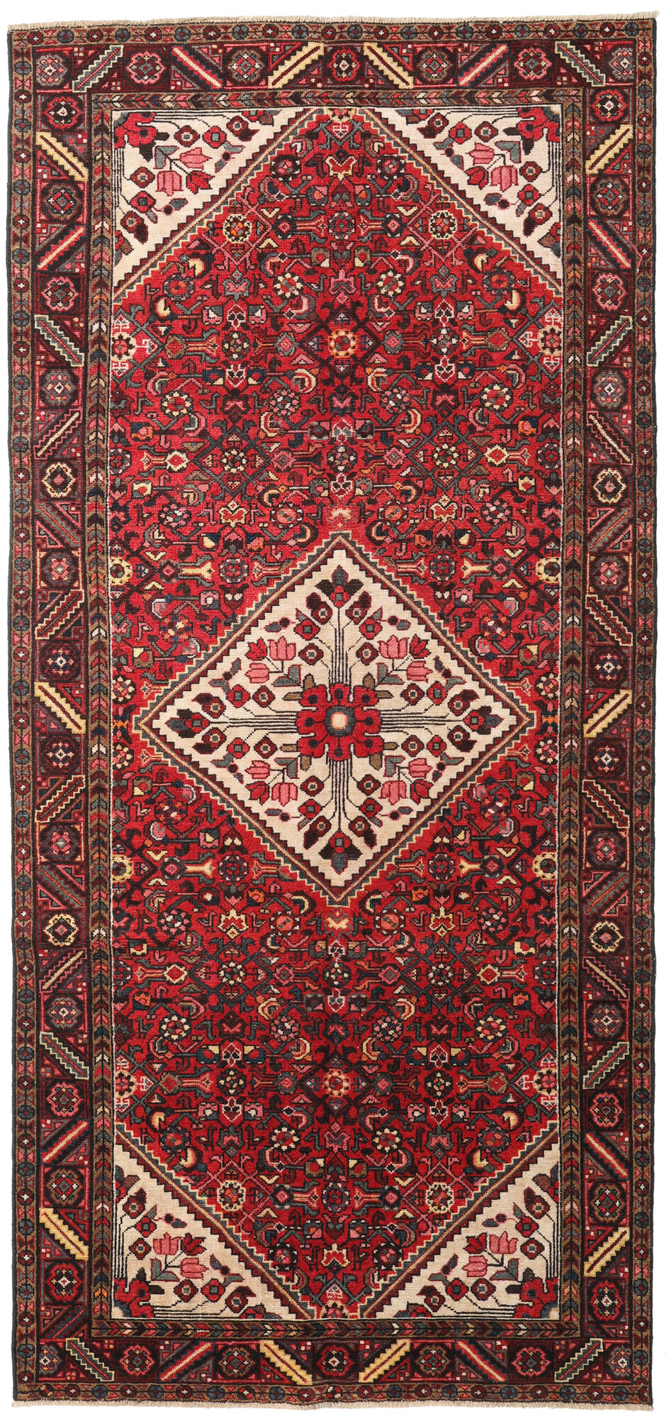 
    Hamadan Patina - Red - 153 x 328 cm
  