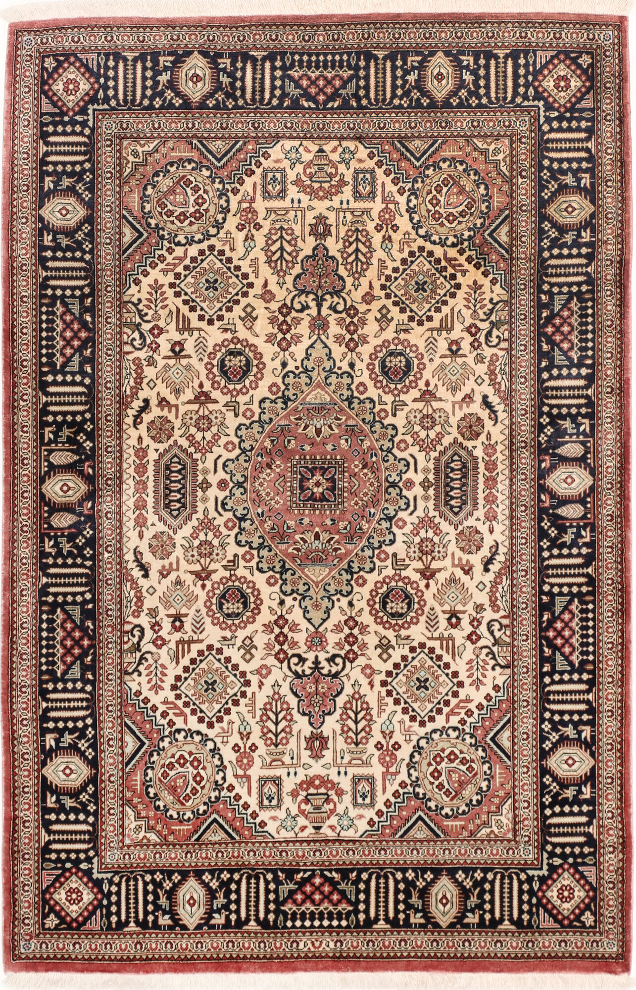 
    Qum silk - Brown - 75 x 116 cm
  