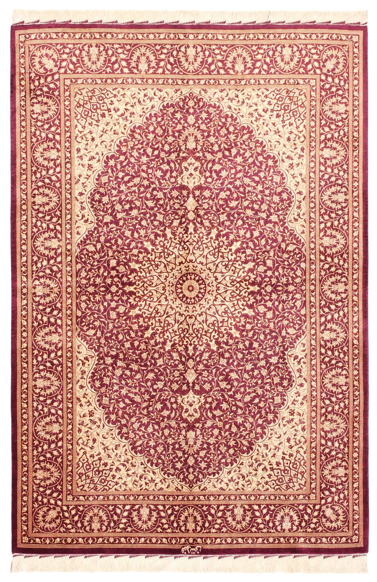 
    Qum silk - Red - 102 x 151 cm
  