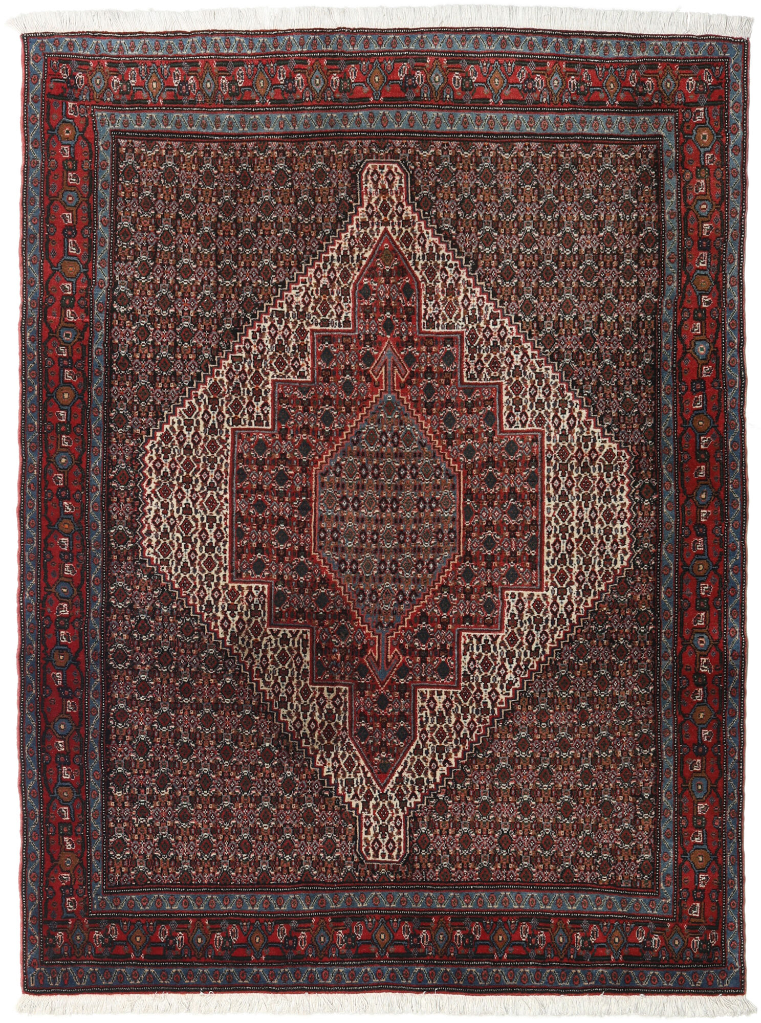 
    Senneh - Dark red - 127 x 170 cm
  
