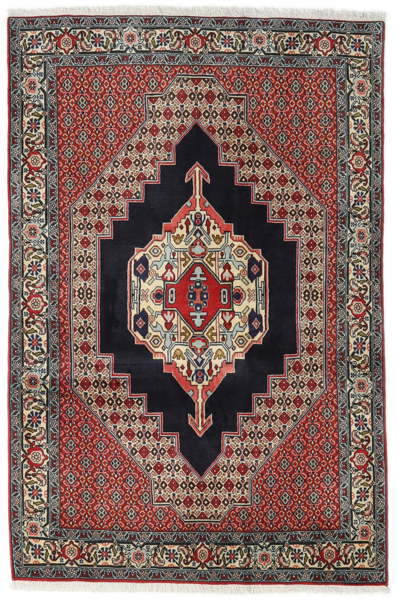 
    Senneh - Red - 122 x 185 cm
  