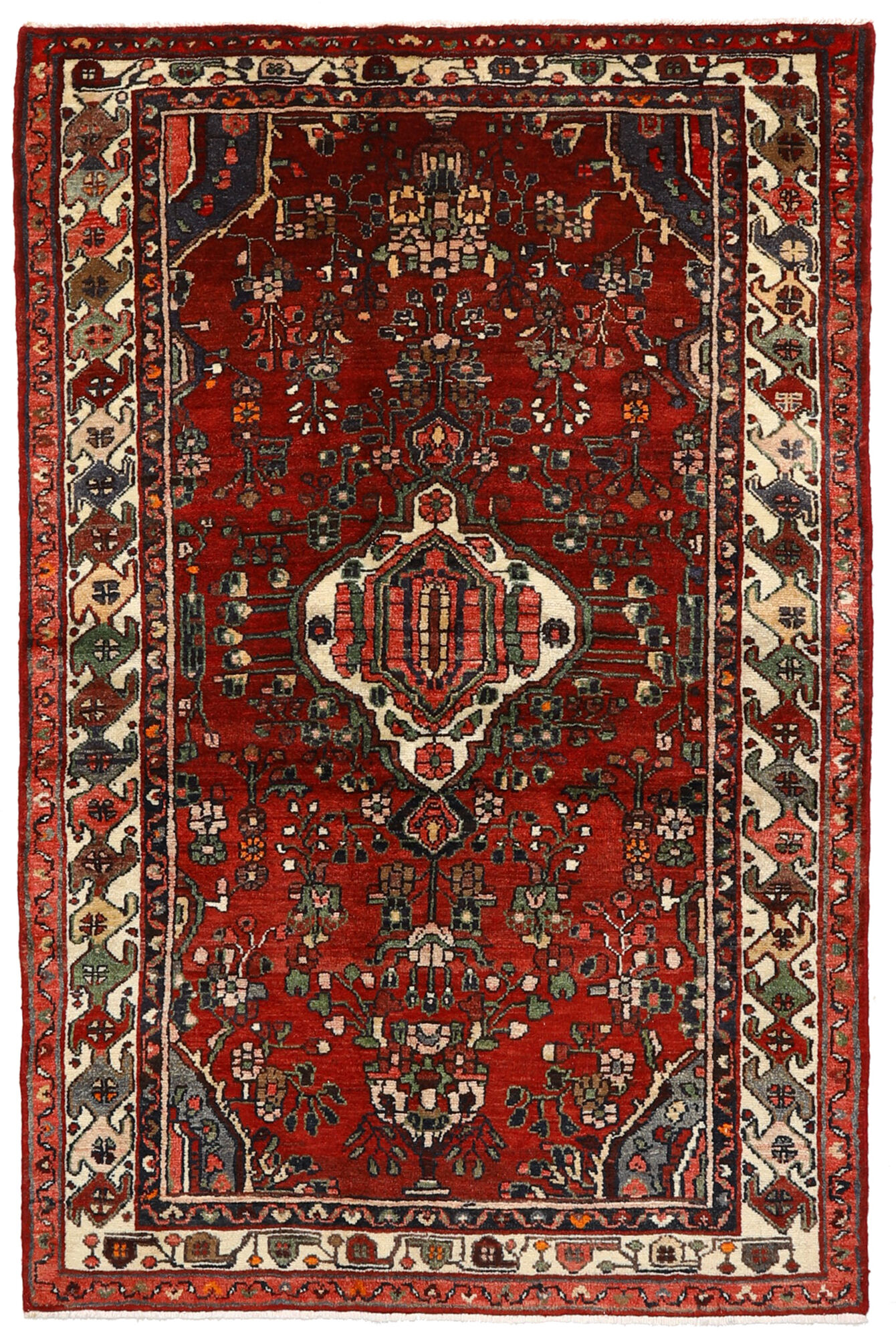 
    Hosseinabad - Dark red - 133 x 204 cm
  