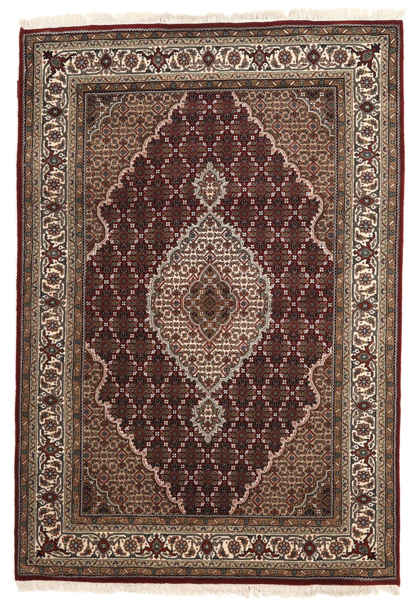 
    Tabriz Royal - Brown - 141 x 205 cm
  