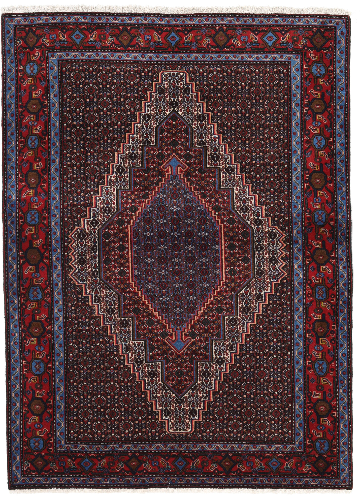 
    Senneh - Dark red - 123 x 167 cm
  
