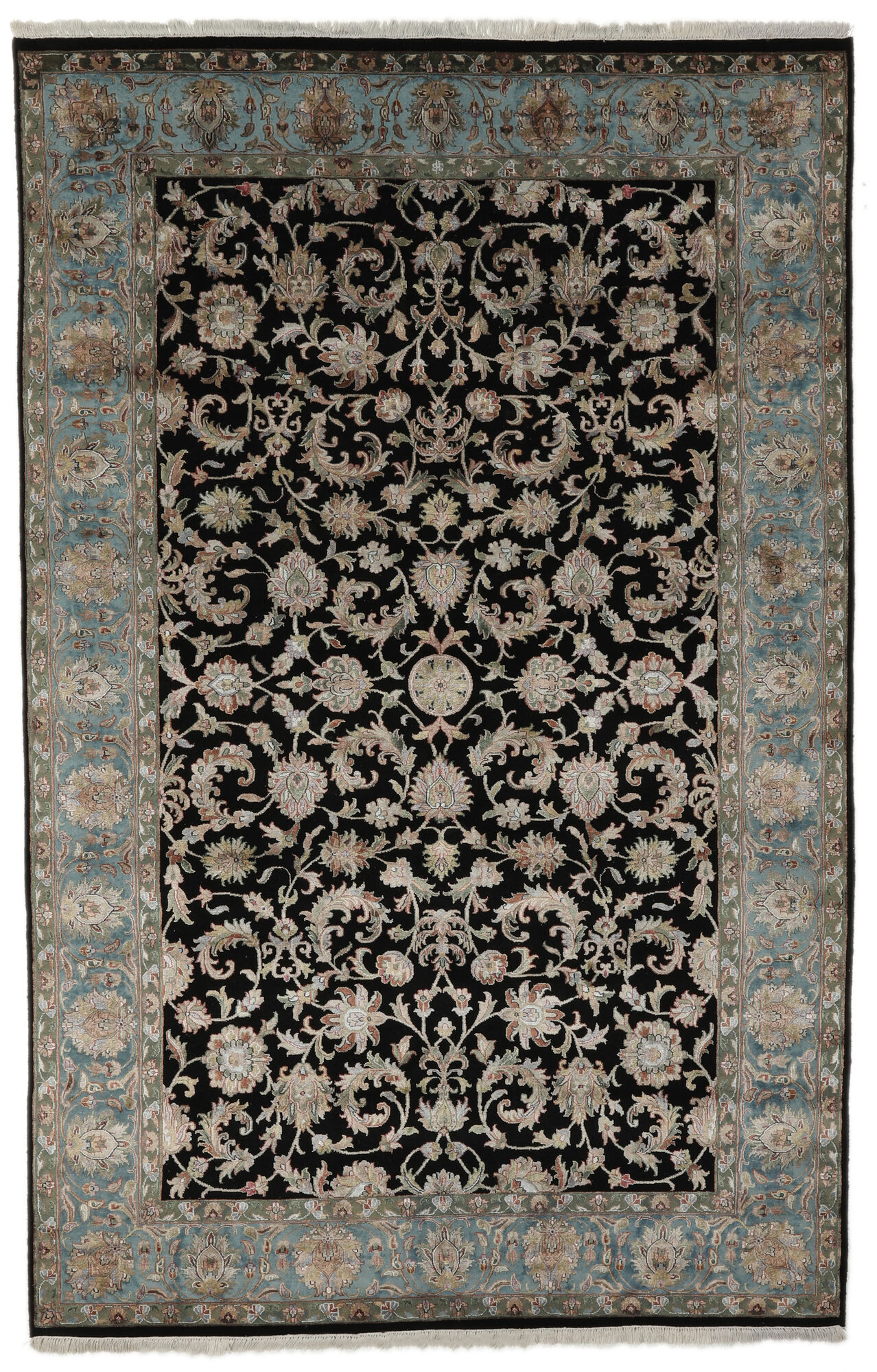 
    Keshan Indo Wool / Viscos - Black - 192 x 298 cm
  