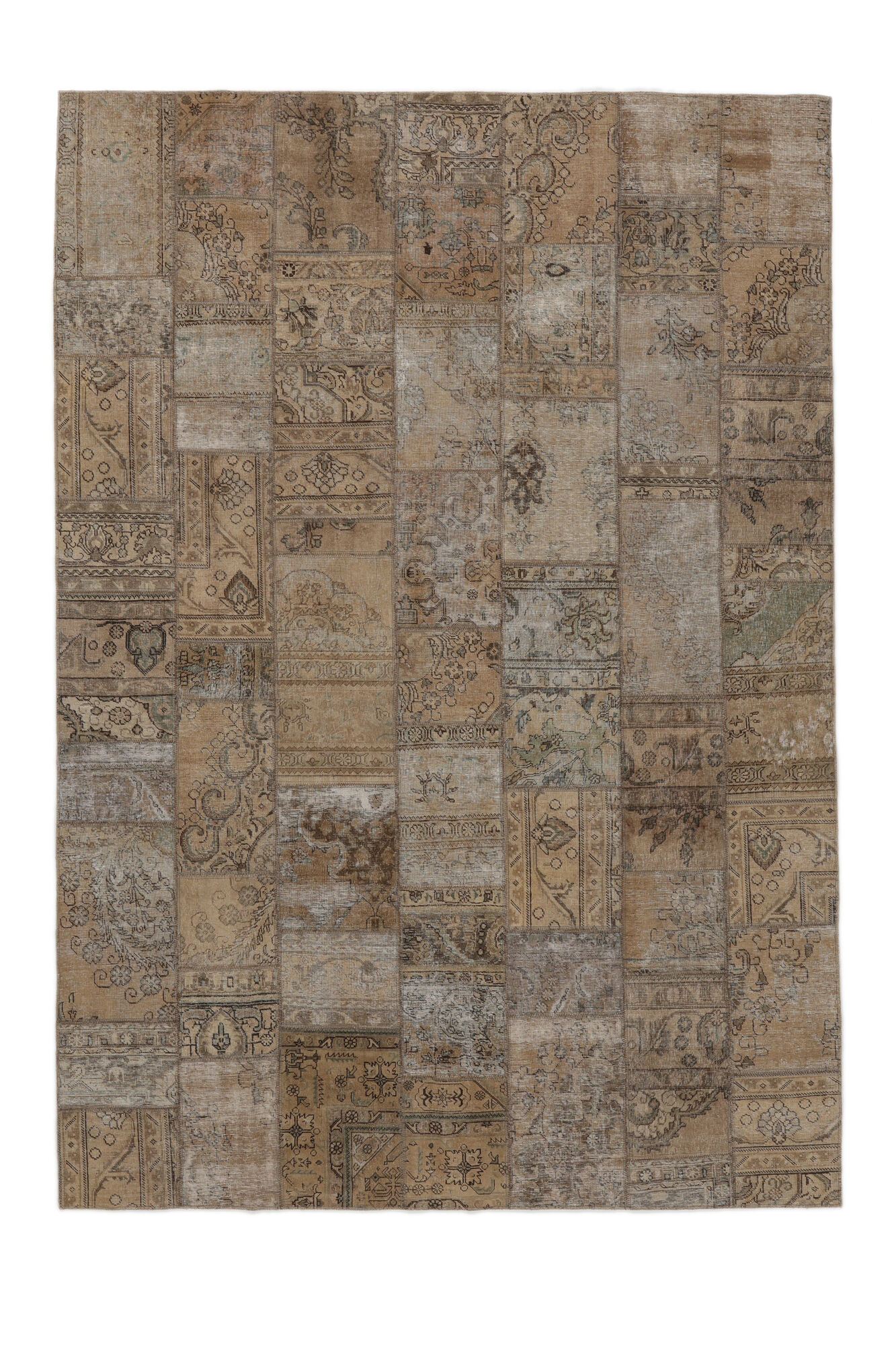 
    Patchwork - Brown - 253 x 358 cm
  