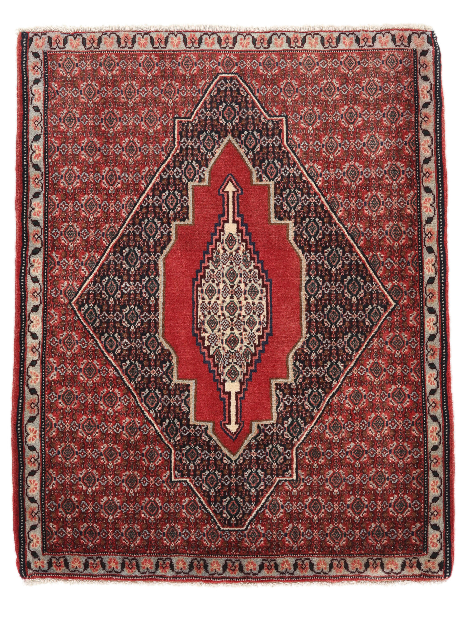 
    Senneh - Dark red - 80 x 104 cm
  