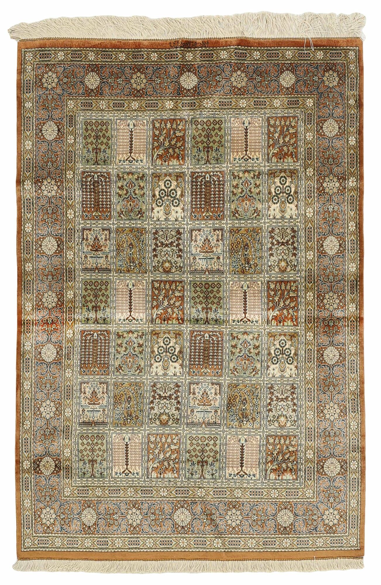 
    Qum silk - Brown - 96 x 146 cm
  