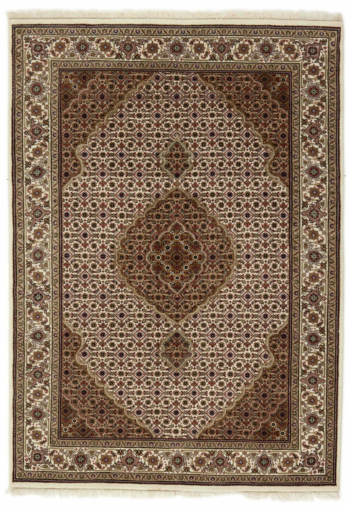 
    Tabriz Indi - Brown - 145 x 204 cm
  