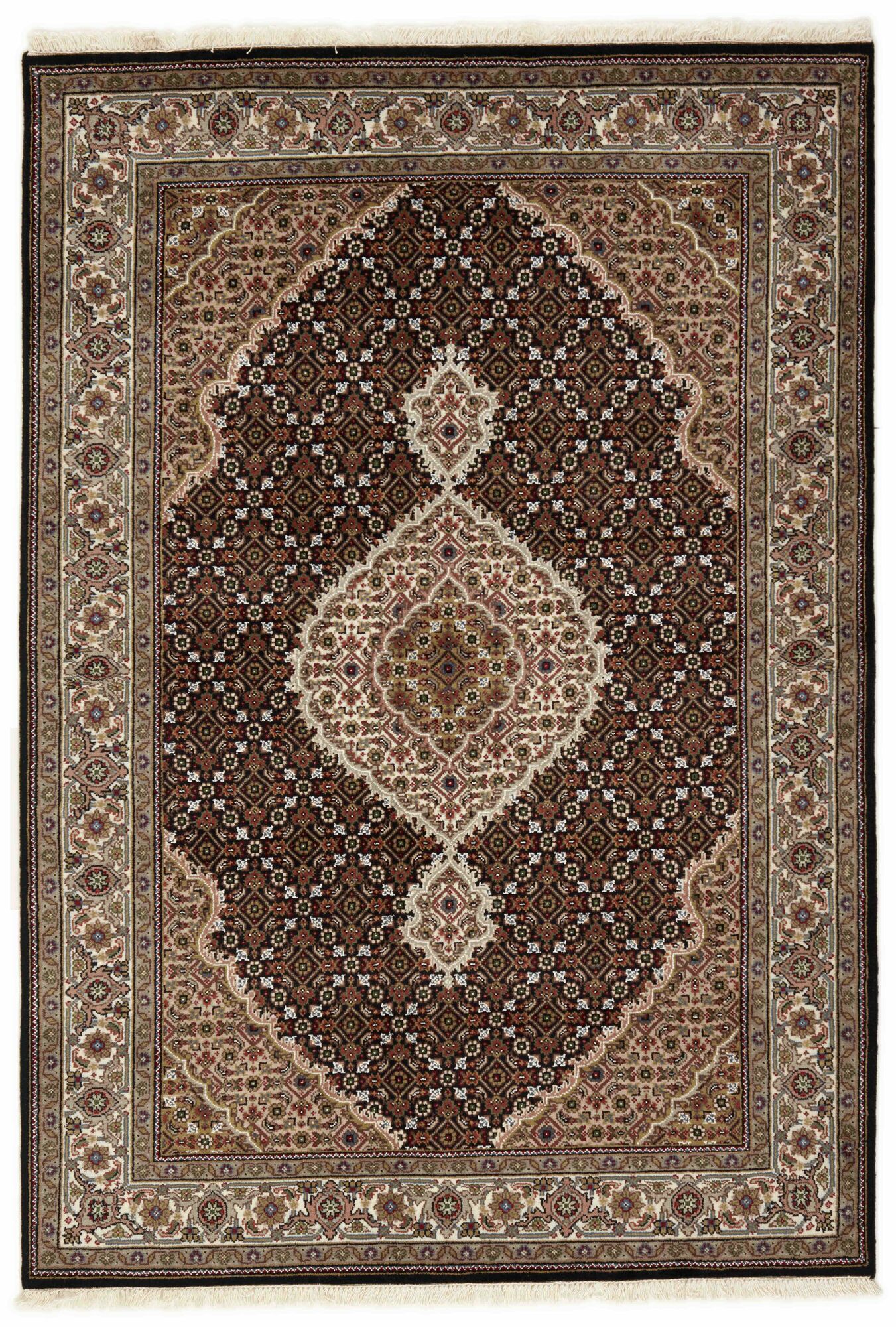 
    Tabriz Indi - Brown - 143 x 206 cm
  