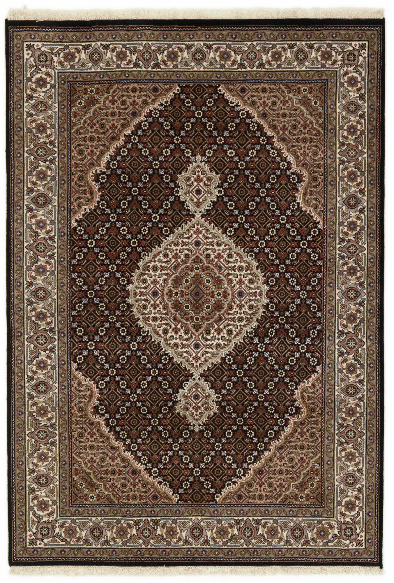 
    Tabriz Indi - Black - 142 x 204 cm
  
