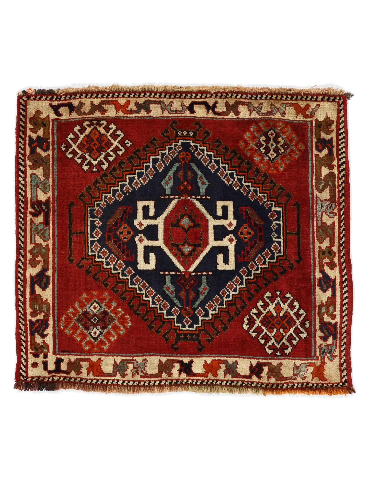 
    Qashqai - Dark red - 58 x 65 cm
  