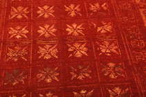 
    Roma Modern Collection - Red - 253 x 305 cm
  