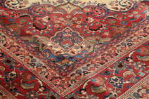 
    Hamadan Shahrbaf - Red - 285 x 380 cm
  
