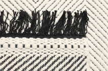 
    Barfi - Black / White - 200 x 300 cm
  