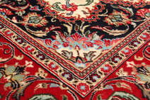 
    Qum Kork / silk - Red - 127 x 205 cm
  