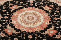 
    Tabriz 60 Raj silk warp - Orange - 202 x 204 cm
  