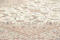 
    Isfahan silk warp - Beige - 205 x 305 cm
  