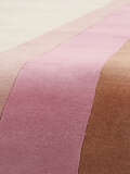 
    Dynamic Handtufted - Pink - 250 x 250 cm
  