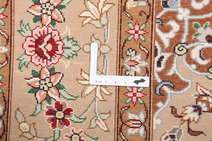 
    Isfahan silk warp - Beige - 108 x 161 cm
  