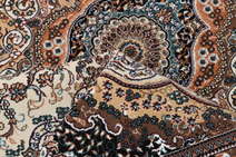 
    Mahendra - Taupe brown / Cream beige - 200 x 300 cm
  