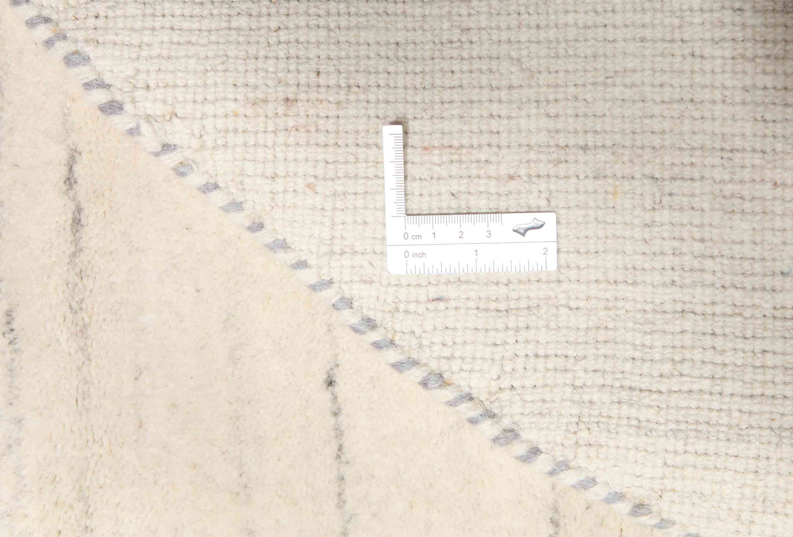 
    Gabbeh loom Two Lines - Off white - Ø 200 cm
  