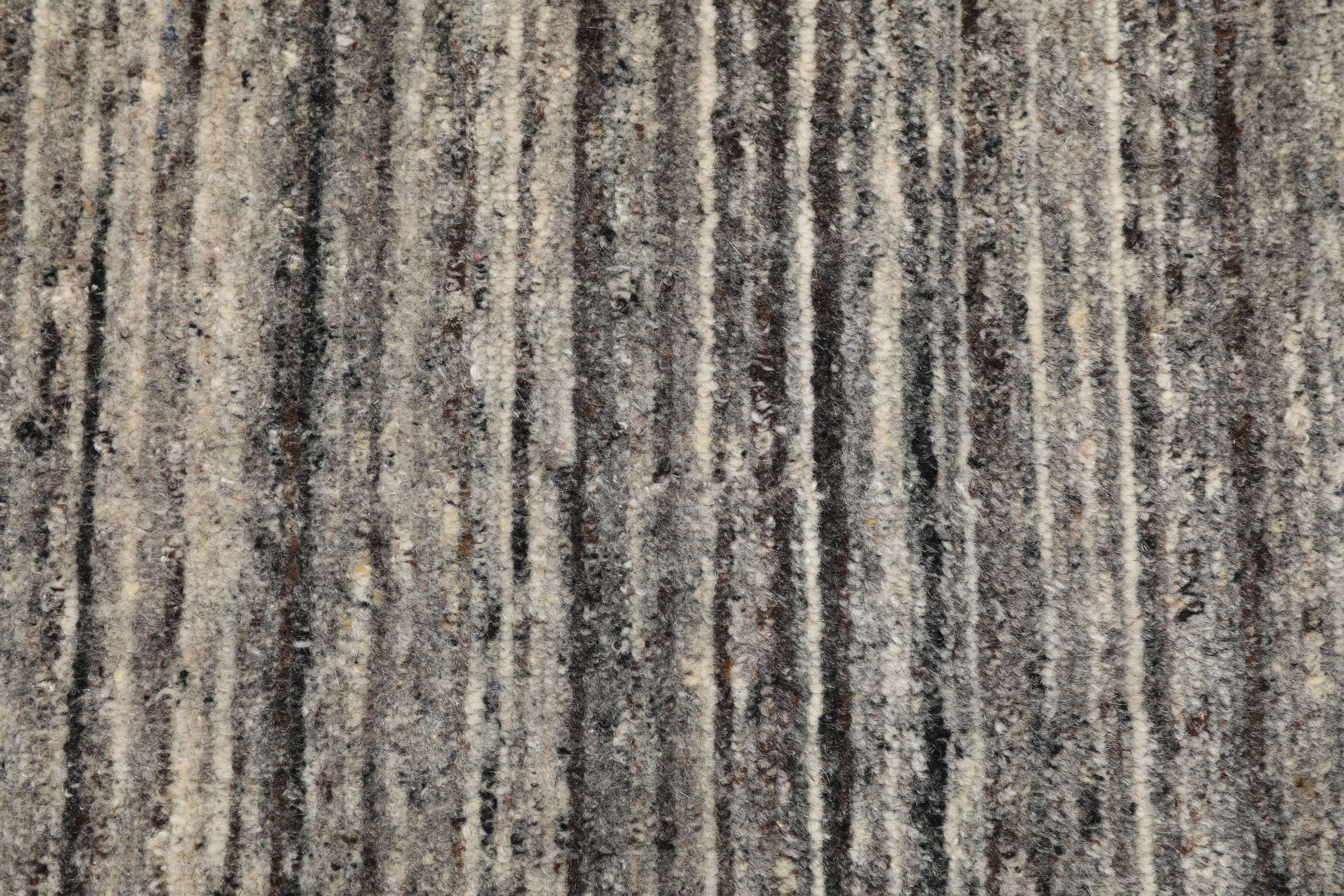 
    Mazic - Dark grey - 210 x 290 cm
  