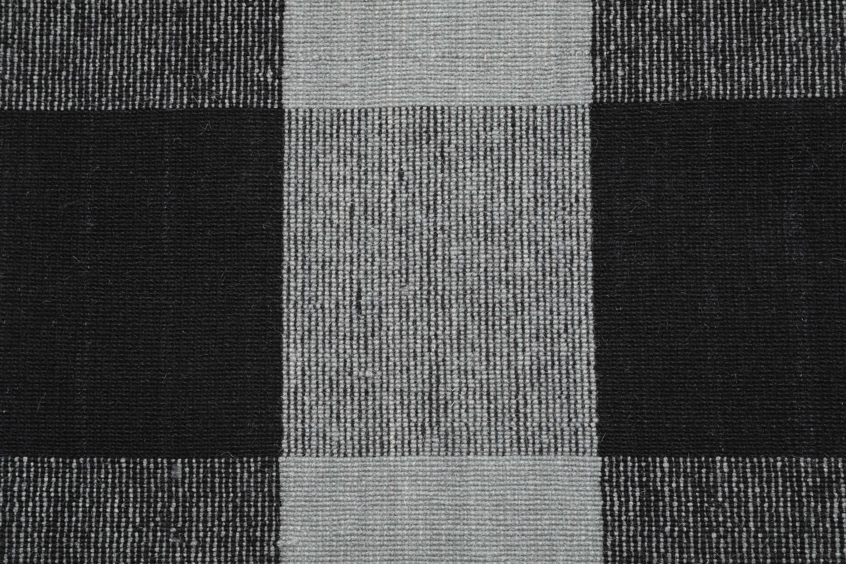 
    Check Kilim - Black / Grey - 140 x 200 cm
  