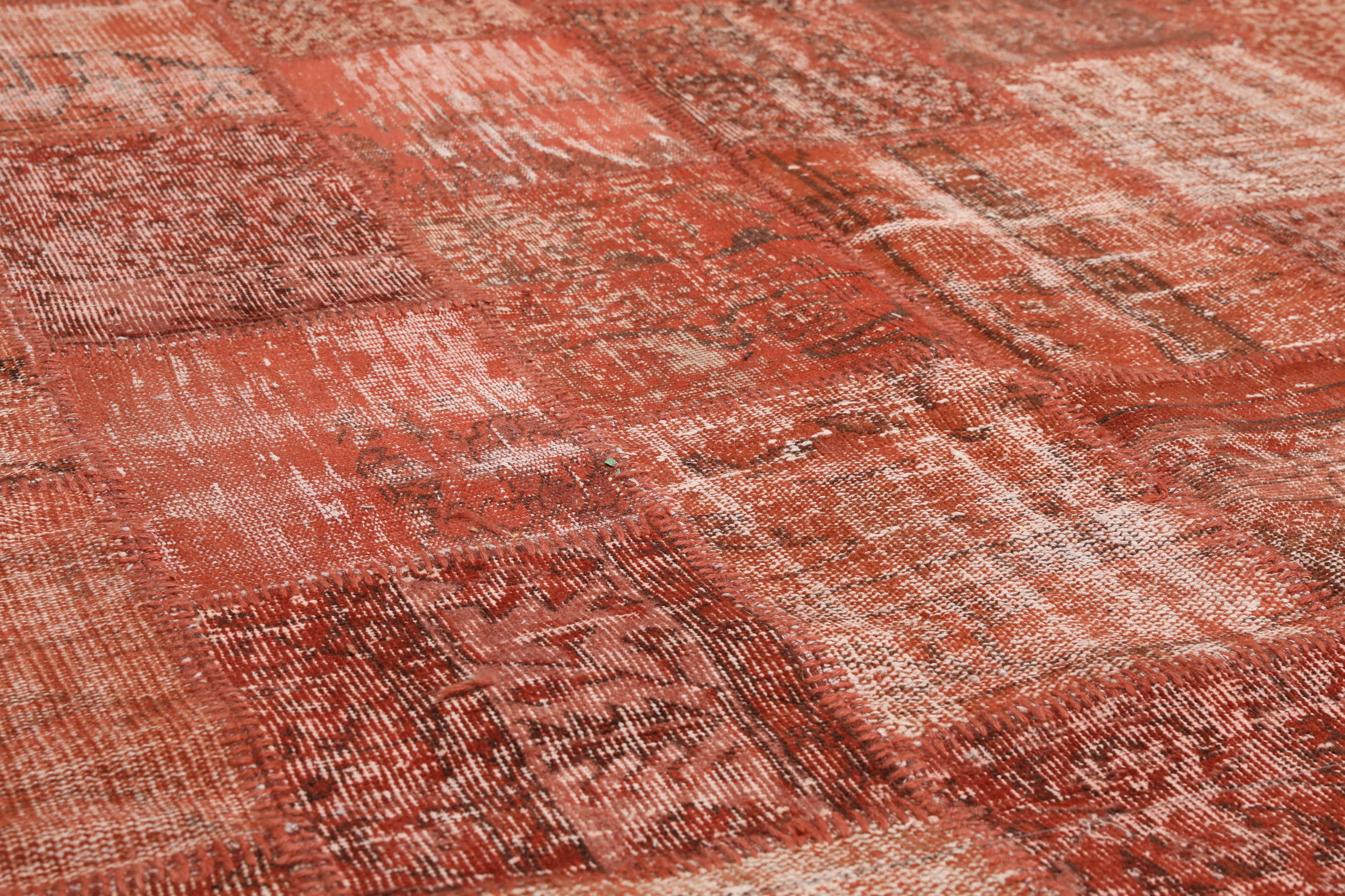 
    Patchwork - Red - 200 x 256 cm
  