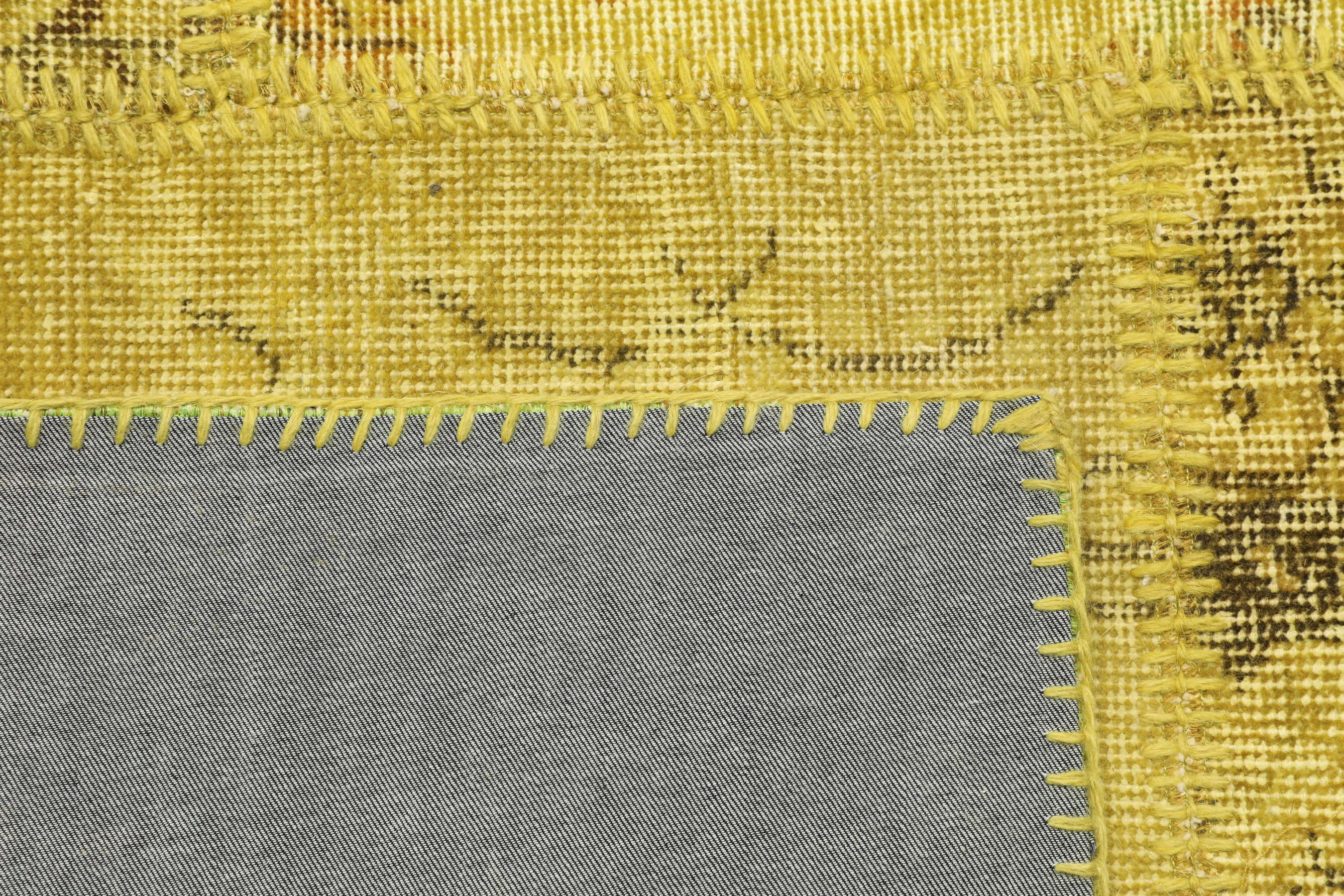 
    Patchwork - Yellow - 159 x 235 cm
  