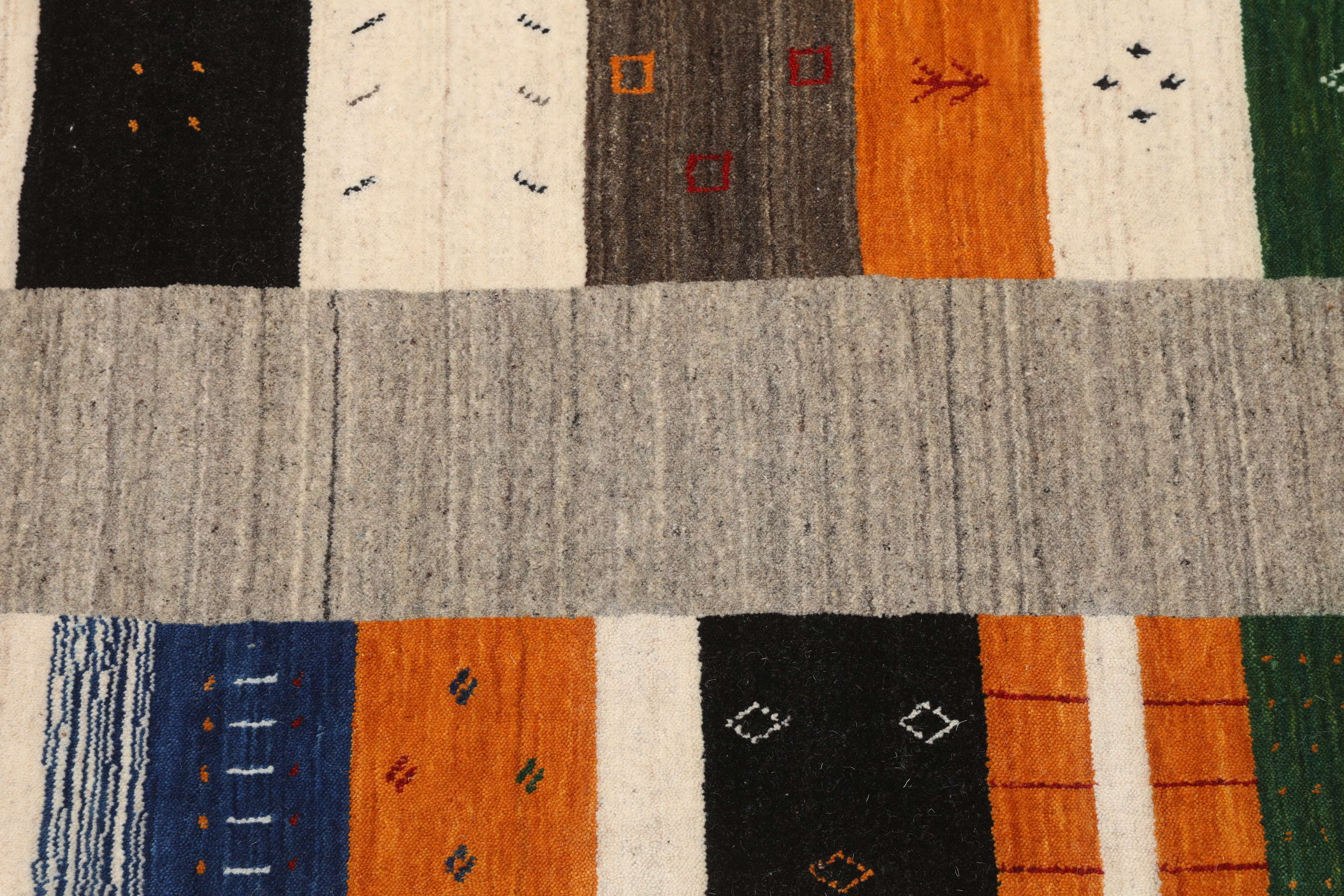 
    Loribaf Loom Designer - Grey / Multicolor - 210 x 290 cm
  