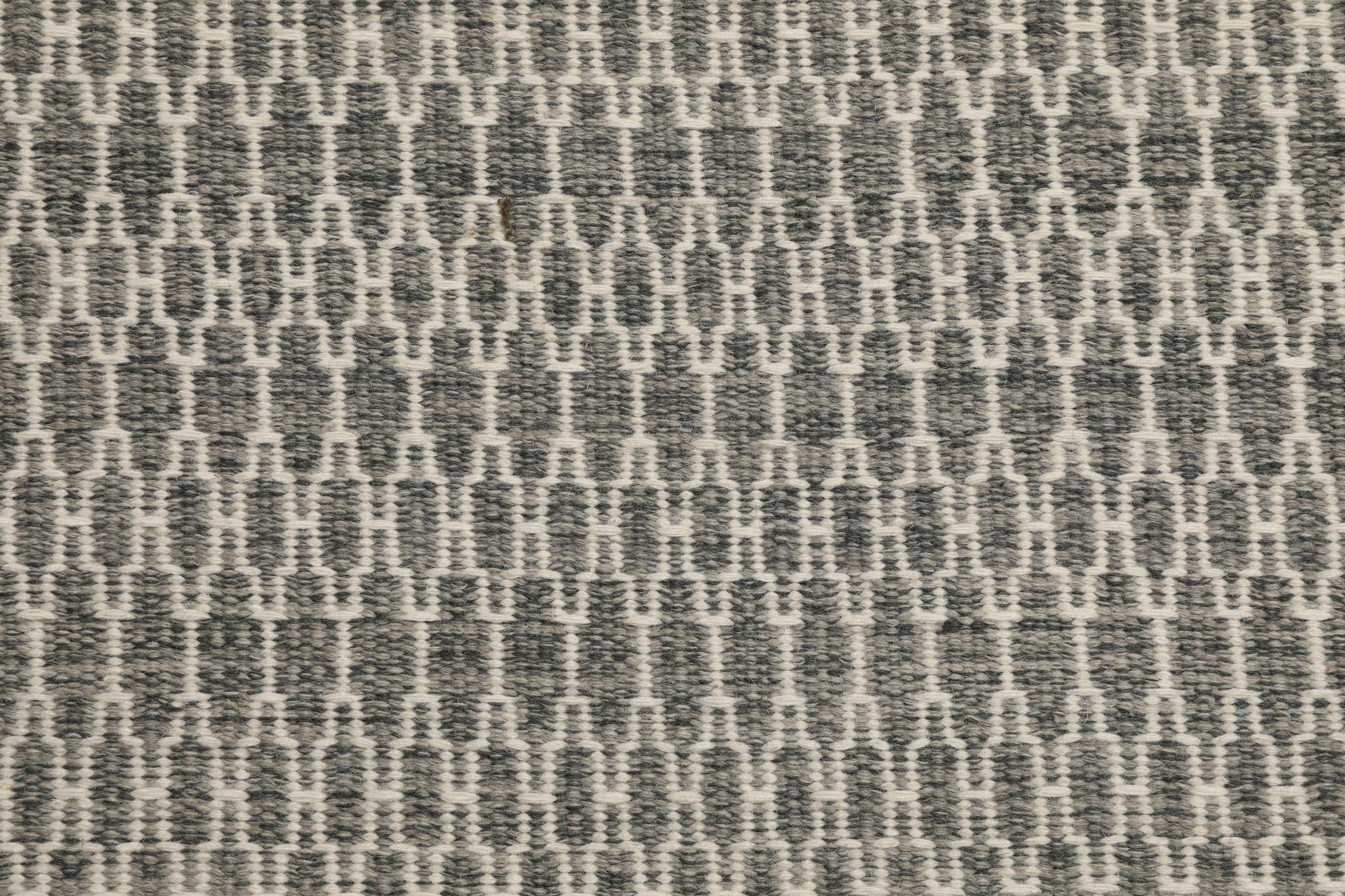 
    Kilim Long Stitch - Grey - 80 x 240 cm
  