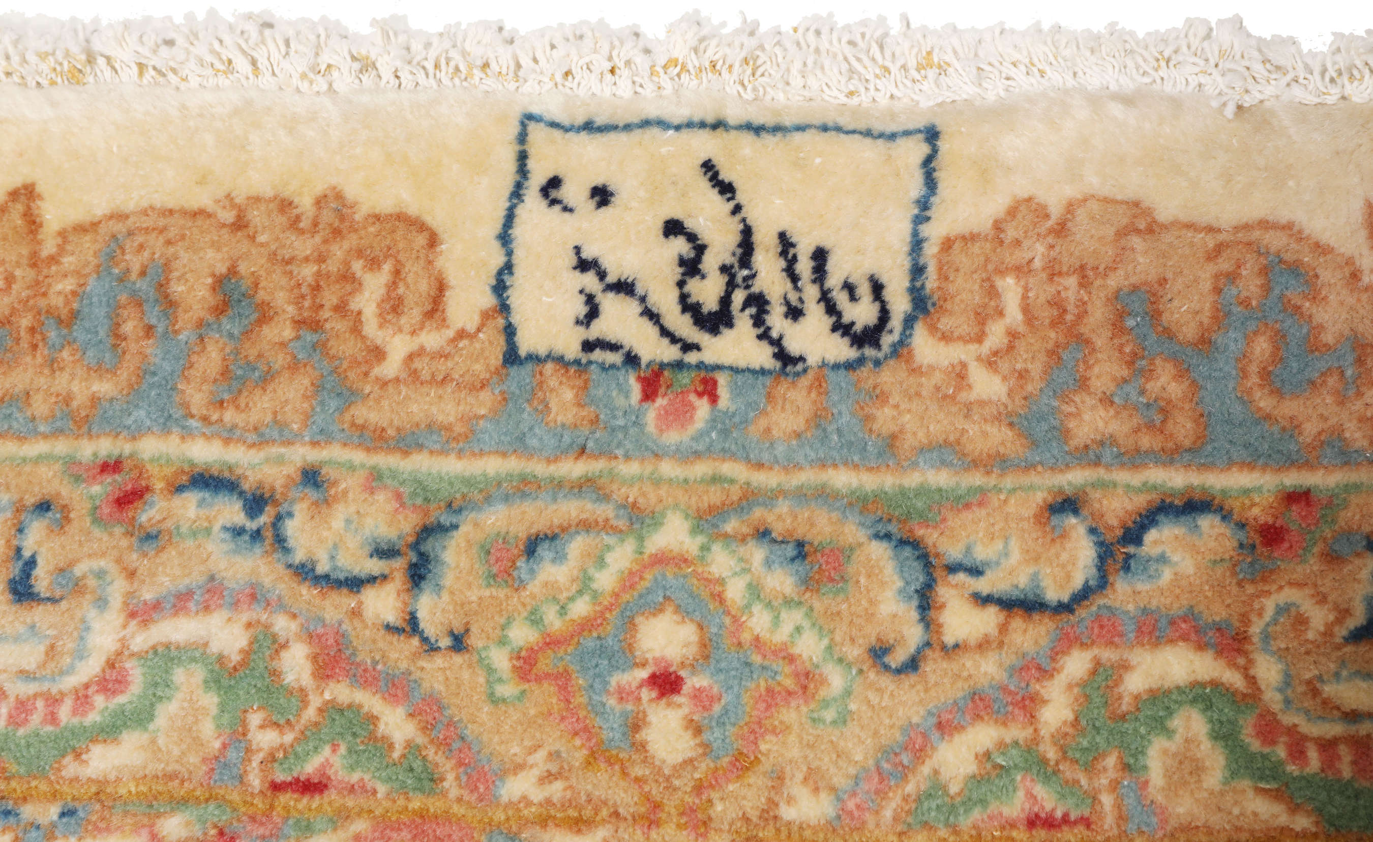 
    Kerman signed: Kermani - Beige - 385 x 630 cm
  