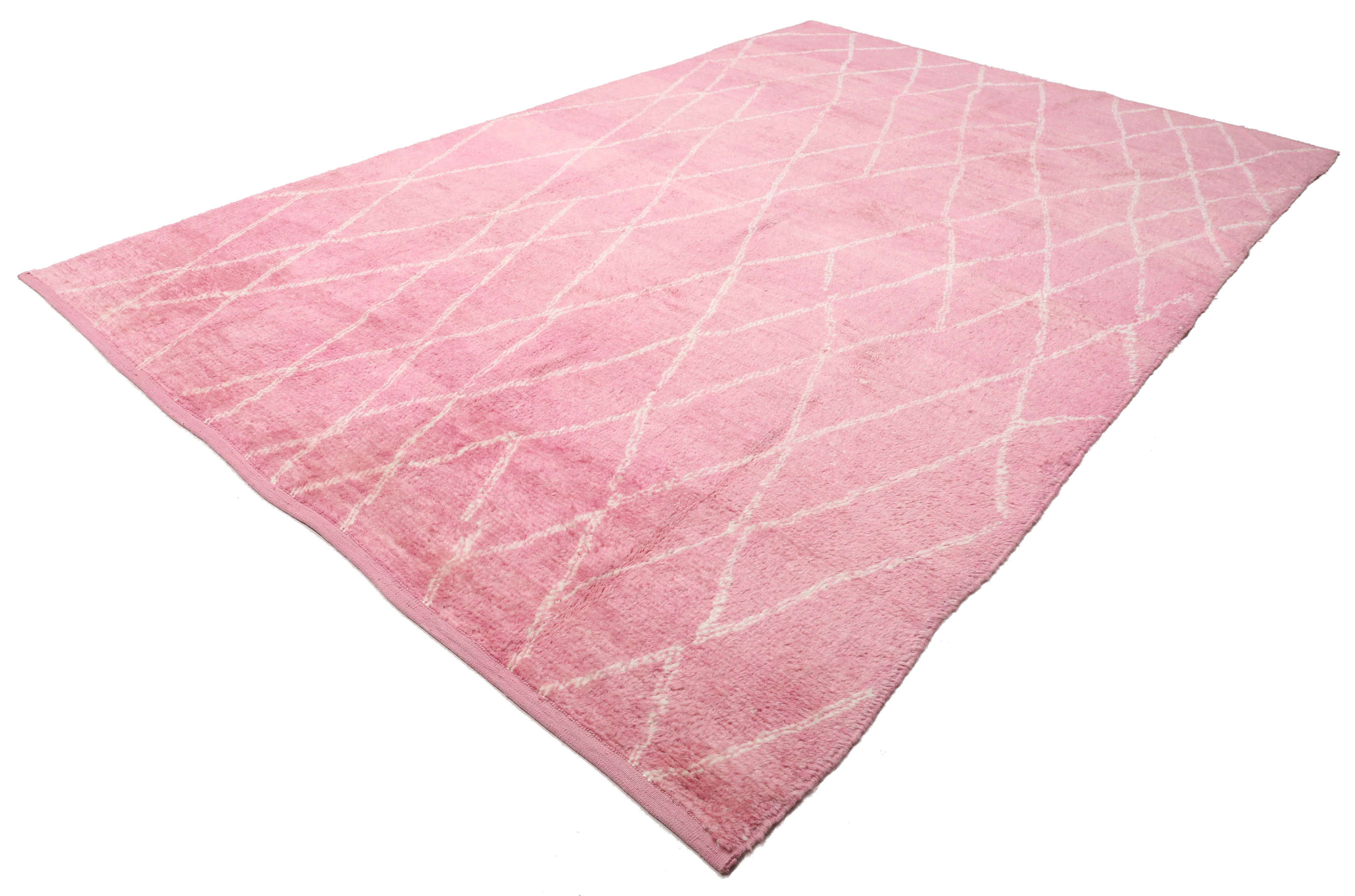
    Handknotted Berber Shaggy - Light pink - 273 x 415 cm
  