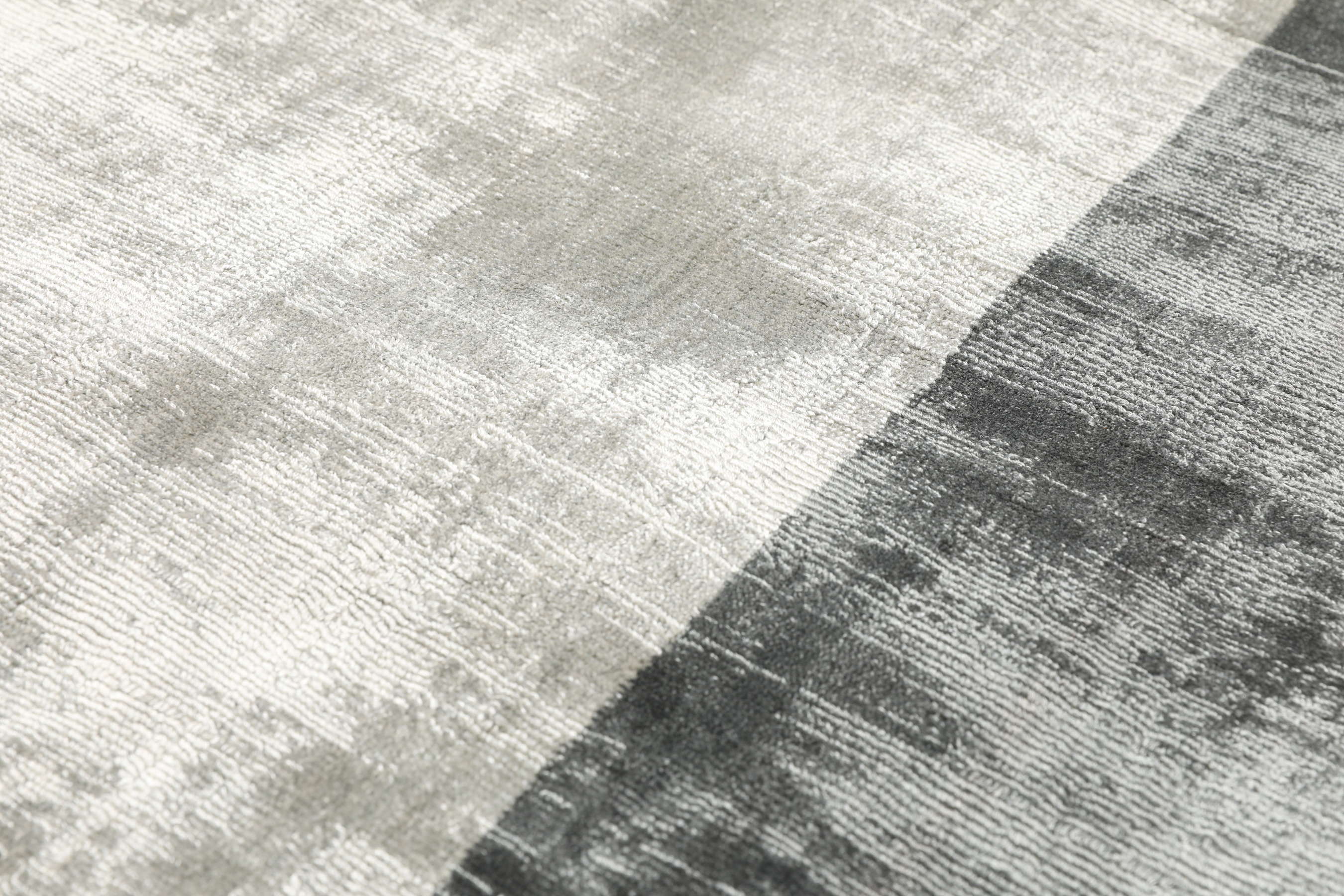 Luxus Grey / Dark Grey 250 x 350 cm Viscose Rug Rugvista