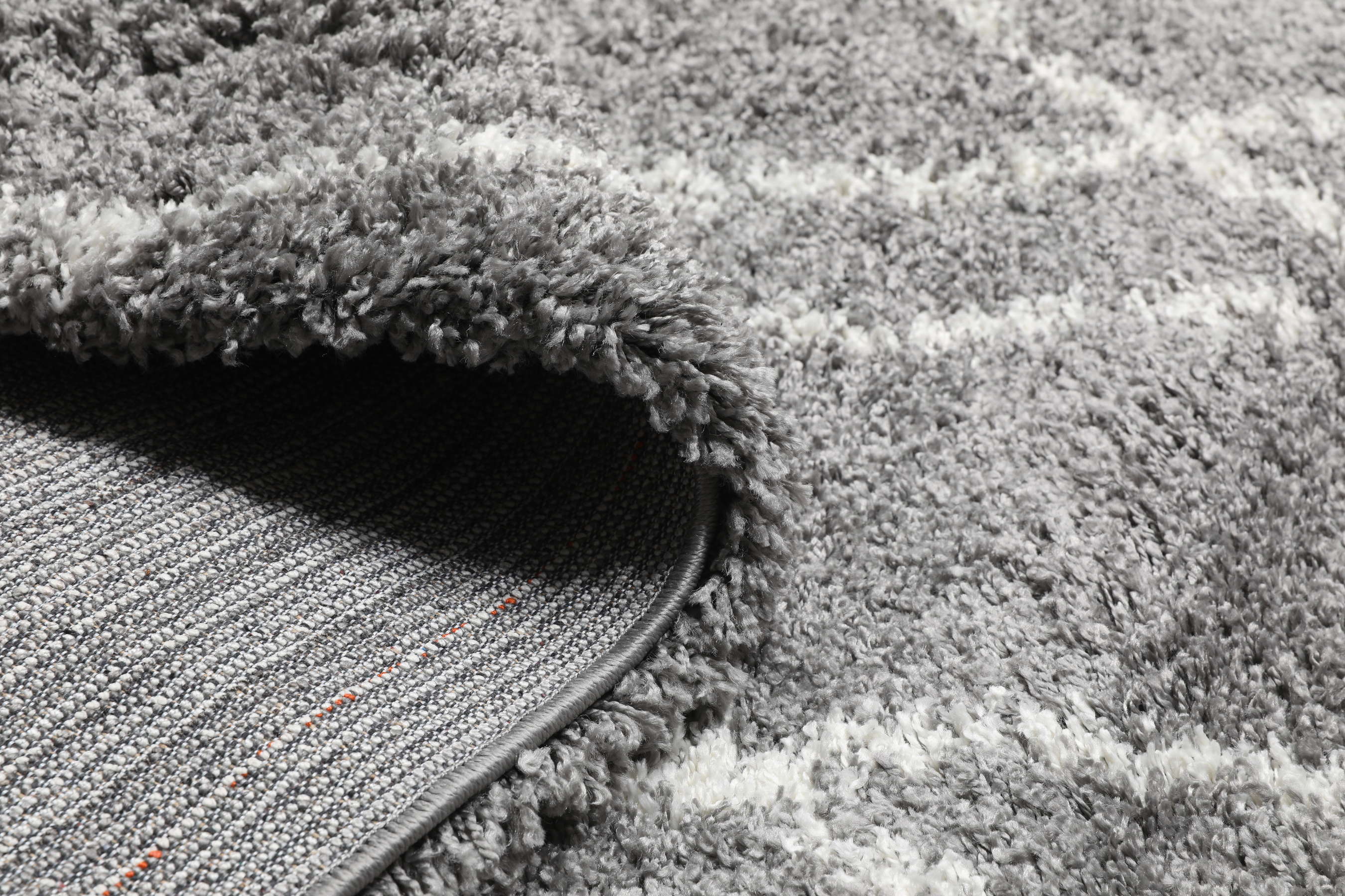 Shaggy Tangier Grey / White 140 x 200 cm Rug Rugvista