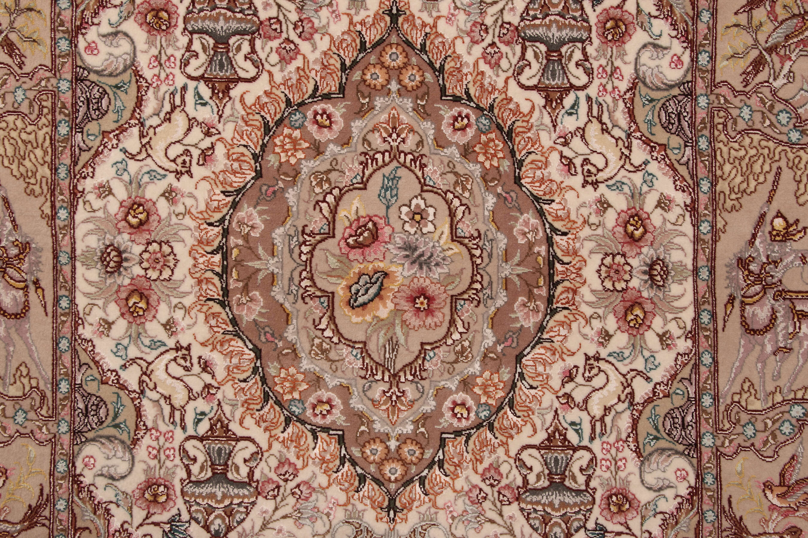 
    Tabriz 50 Raj with silk - Beige - 102 x 150 cm
  