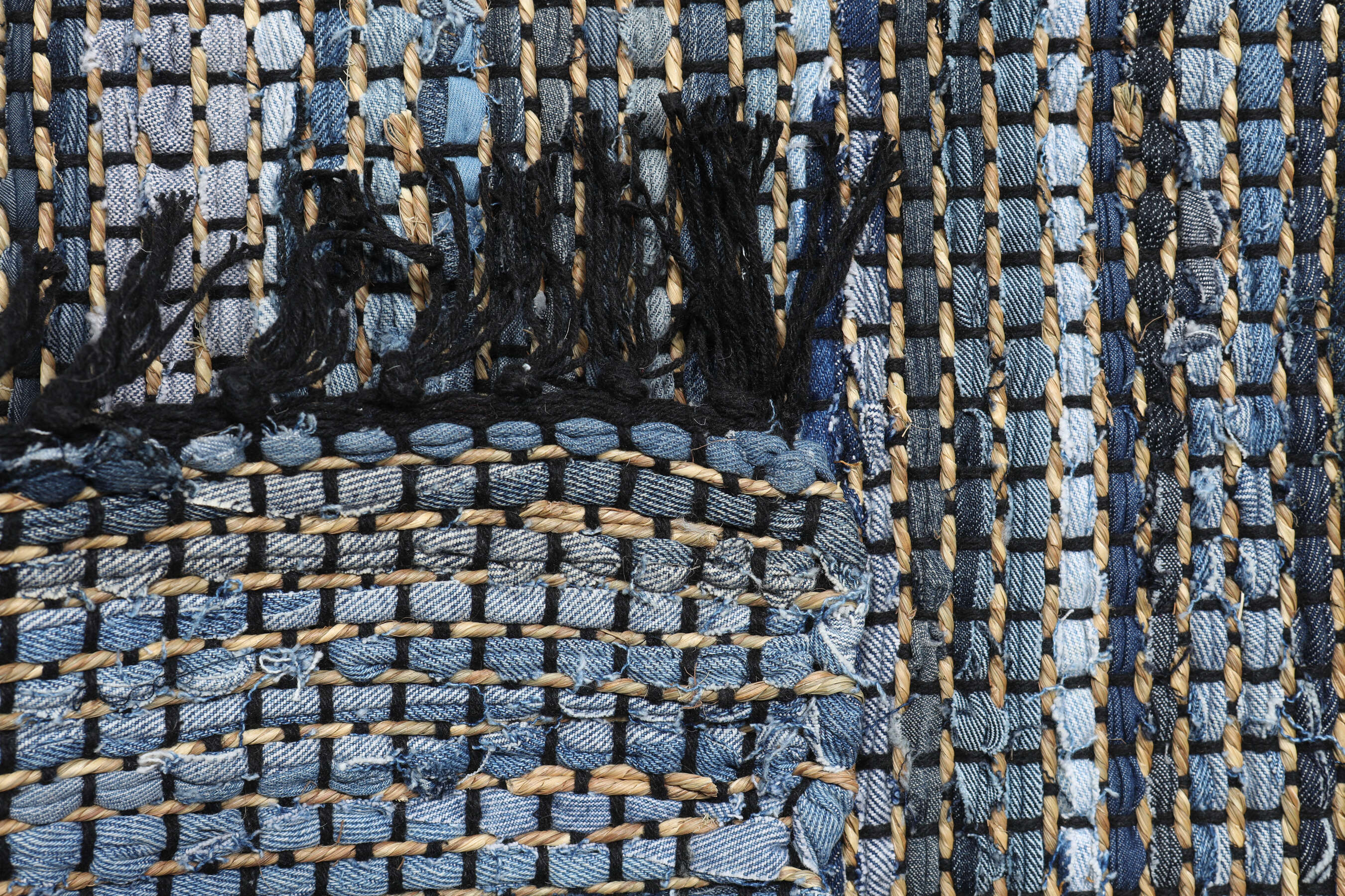 
    Sonja Denim - Blue / Black - 100 x 160 cm
  