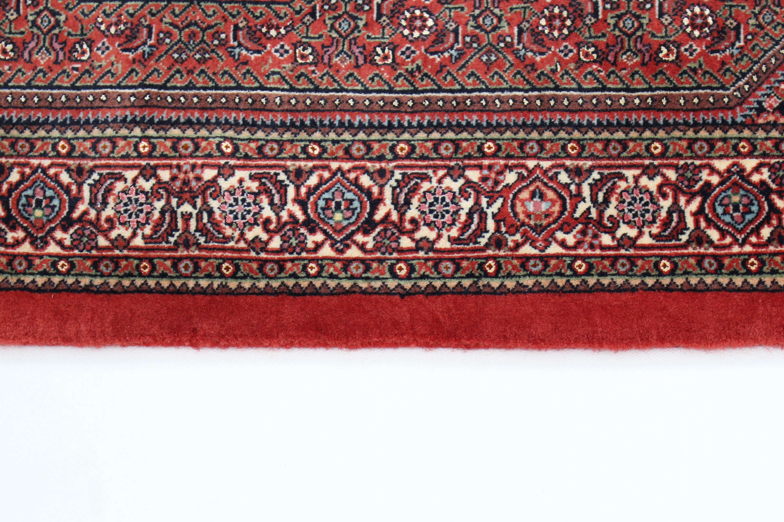 
    Bidjar with silk - Red - 75 x 136 cm
  