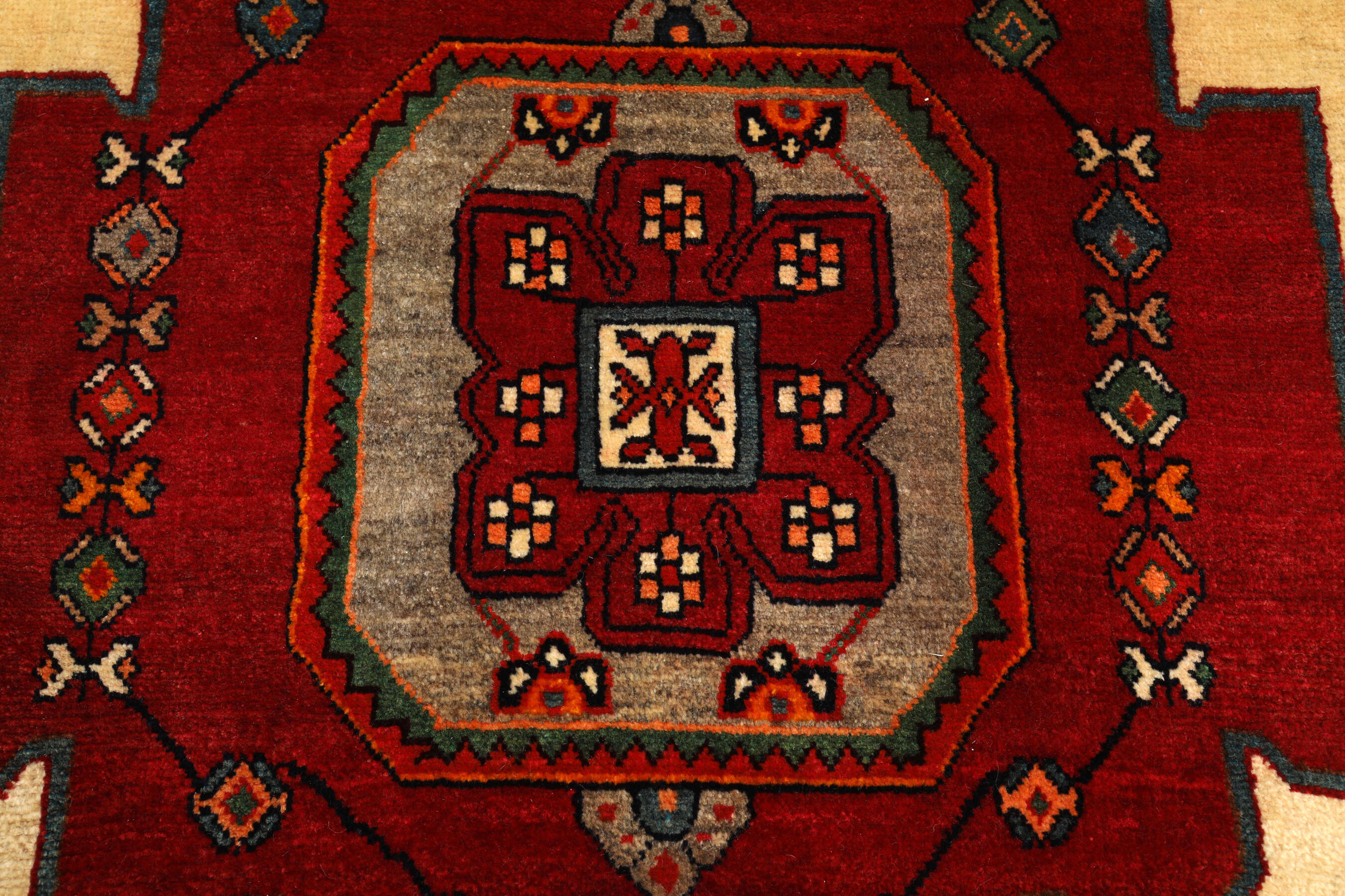 
    Qashqai - Brown - 176 x 300 cm
  