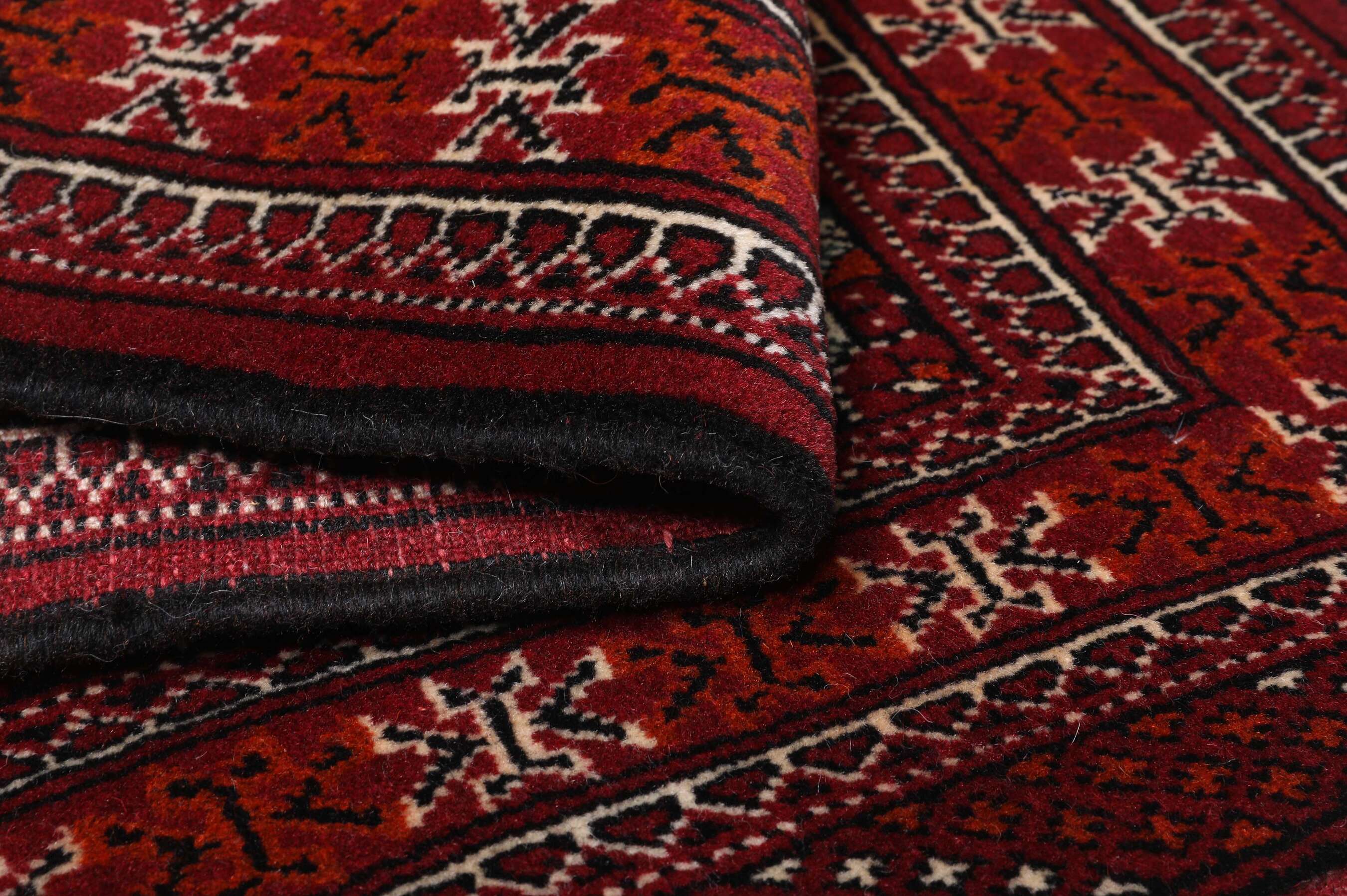 
    Turkaman - Dark red - 62 x 97 cm
  