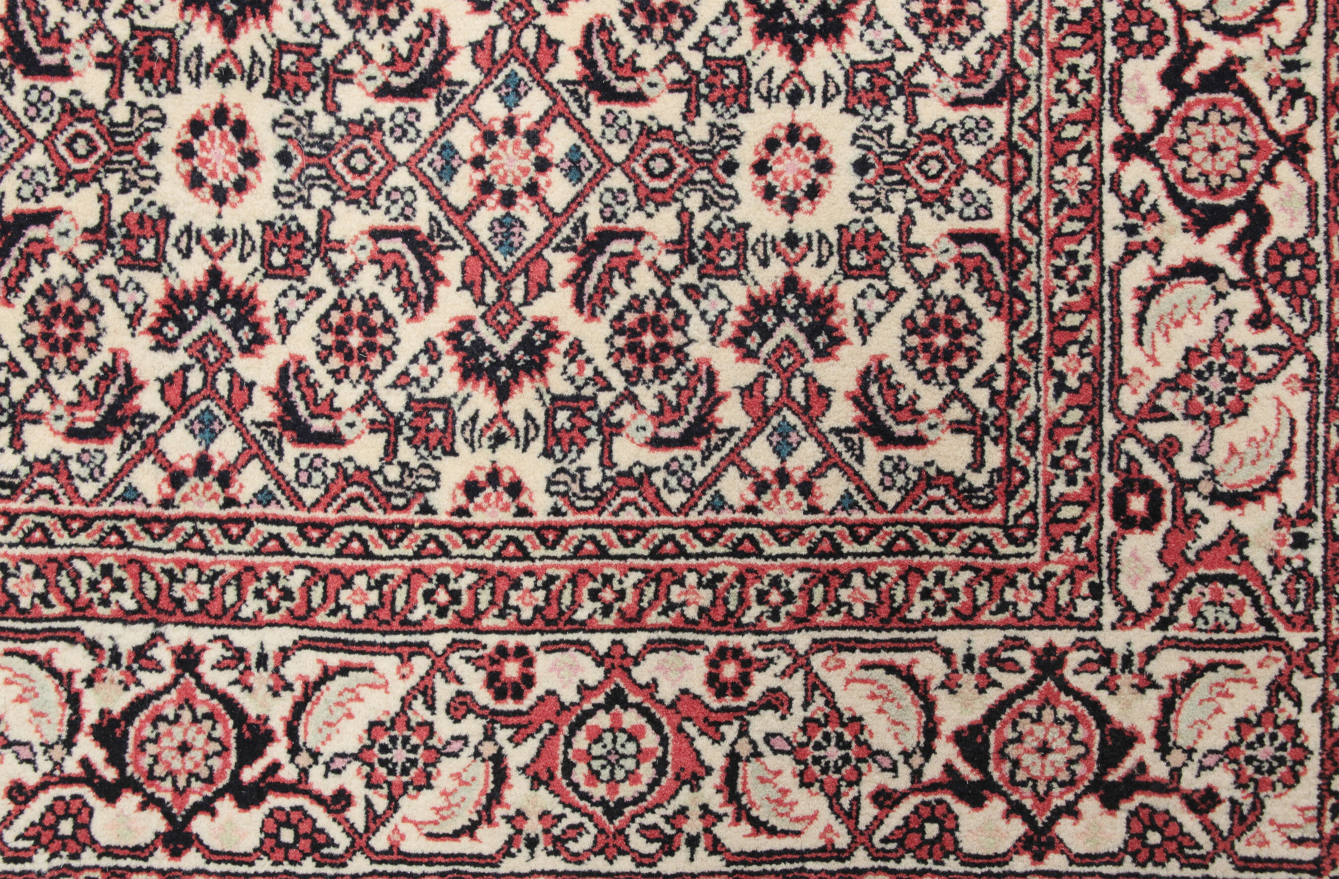 
    Bidjar - Red - 112 x 177 cm
  
