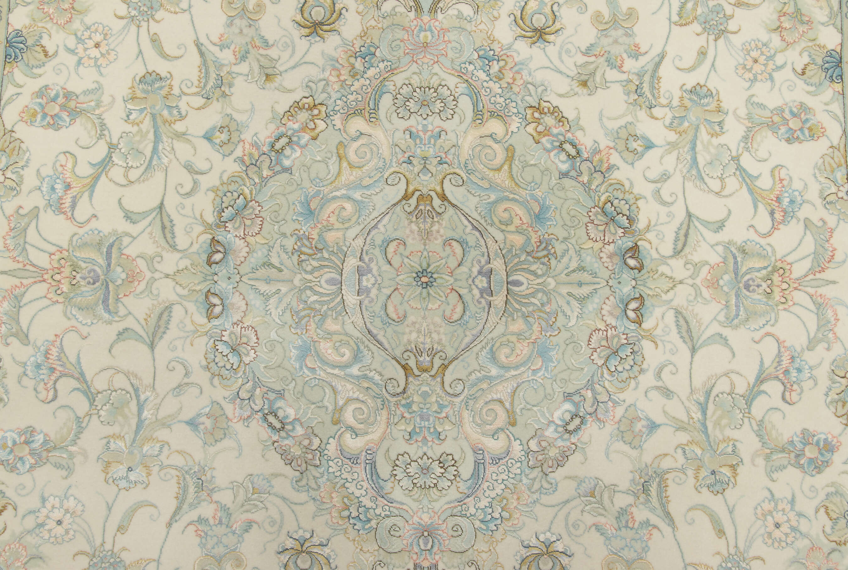 
    Tabriz 70 Raj silk warp - Beige - 150 x 202 cm
  