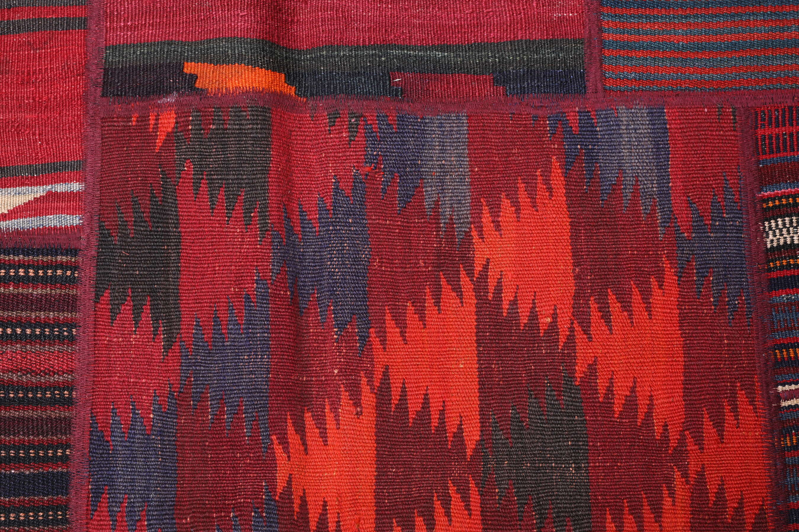 
    Tekkeh Kilim - Red - 161 x 230 cm
  