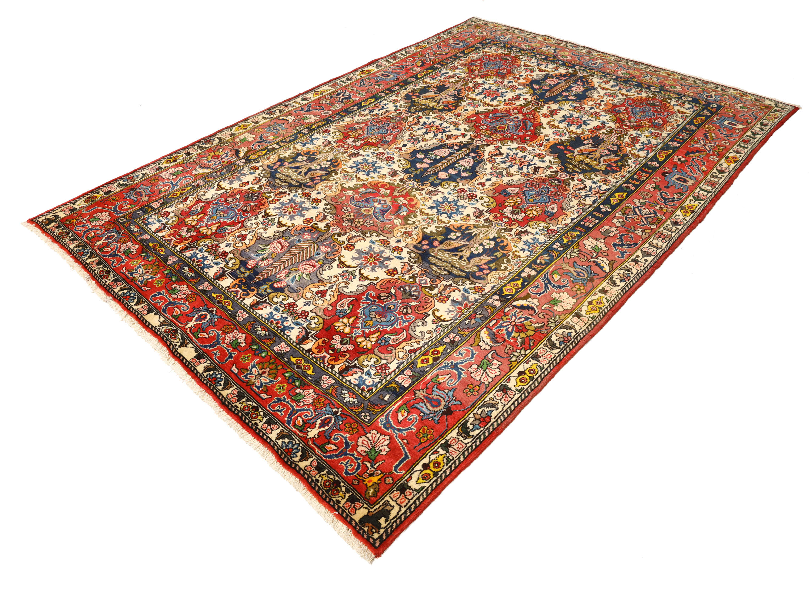 
    Bakhtiari Collectible - Brown - 206 x 302 cm
  