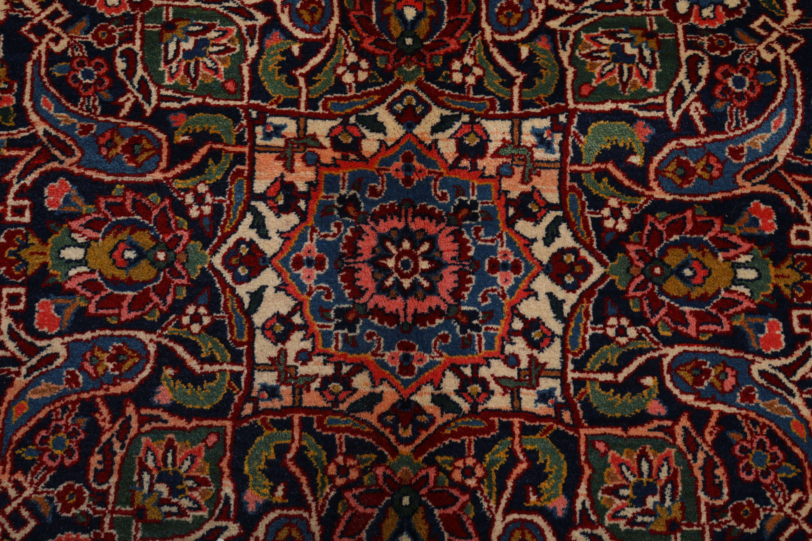 
    Keshan Fine ca. 1980 - Dark red - 312 x 427 cm
  