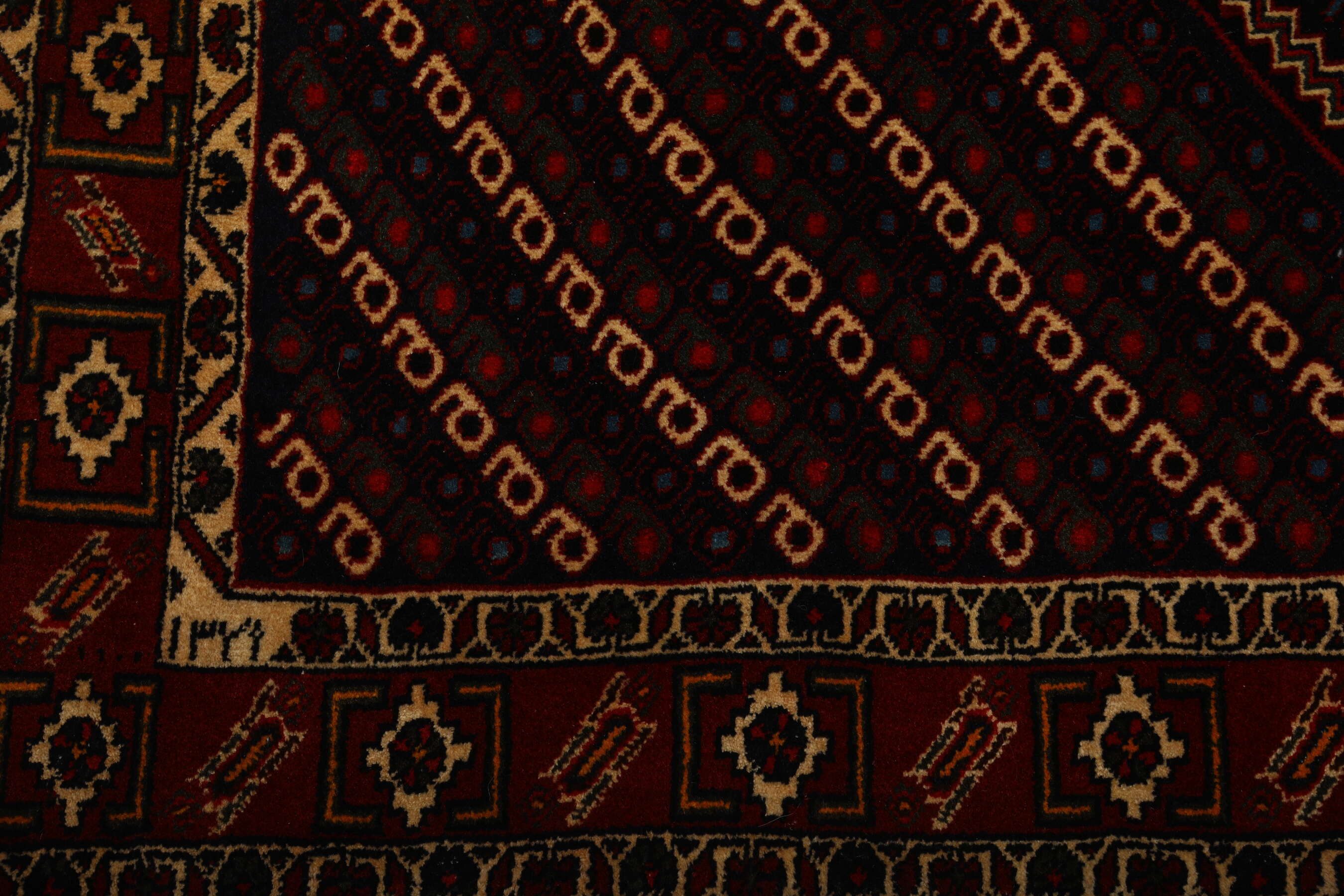 
    Afshar / Sirjan - Dark red - 152 x 198 cm
  